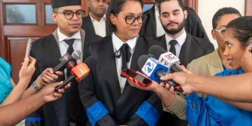 Mirna Ortiz acusa a Jean Alain Rodríguez de buscar dilatar juicio con nueva solicitud de extinción