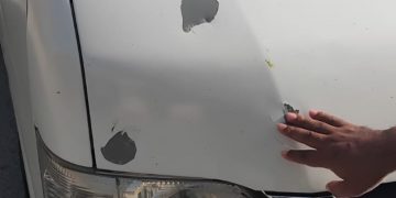 Detienen a enajenado por apedrear en la Circunvalación de Baní