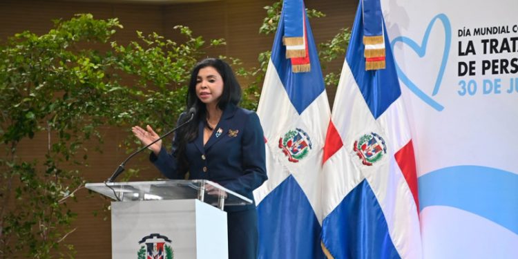Proyecto de ley sobre protección de víctimas y testigo de trata sigue pendiente en el Congreso