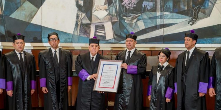El mensaje del presidente de la Suprema Corte a nueva generación de abogados