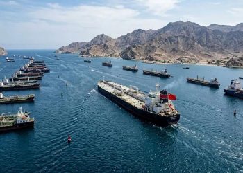 EEUU lanza ataques contra Irán tras acusarlo de agredir barcos comerciales en Ormuz
