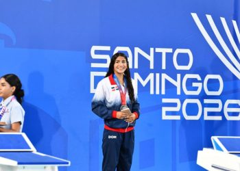 Jianna Amores, 15 añitos y dos medallas en honor a su abuelo santiaguero