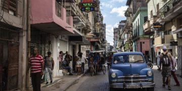 Cuba se aferra a la apertura de capitales para lograr un alivio económico