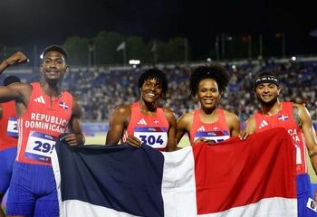 Marileidy culmina remontada dominicana para ganar el oro en el relevo mixto 4×400 metros