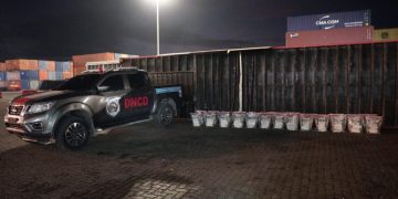 DNCD incauta 303 paquetes de presunta cocaína ocultos en el piso de un contenedor en Caucedo