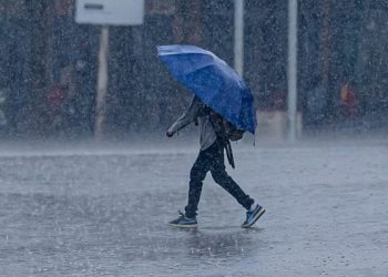Día de la Restauración estará marcado por lluvias, tronadas y ráfagas de viento; varias provincias siguen en alerta