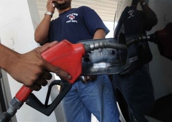 Gobierno aumenta RD$3 a gasolina y gasoil regular