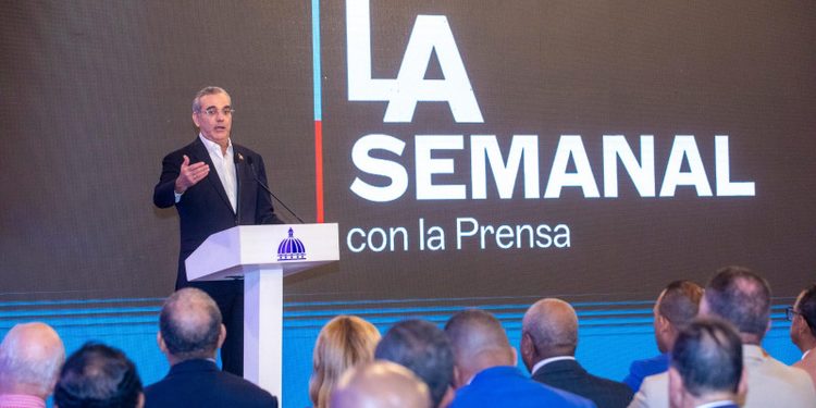 Cambio en el formato: Abinader promete responder preguntas semanales