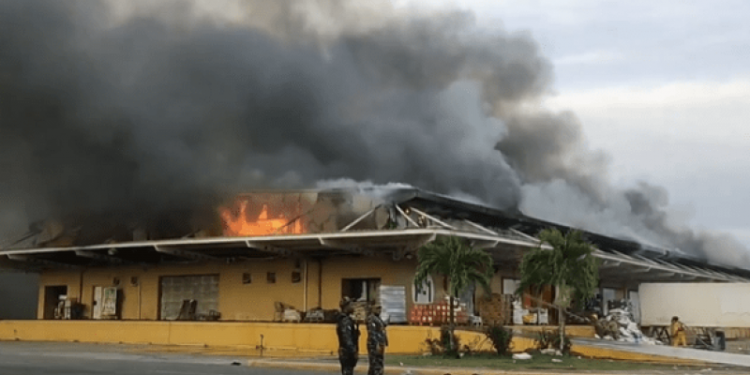 ¿Por qué ocurren incendios en comercios, casas y vehículos?