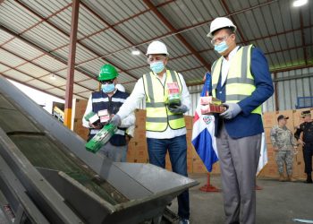 Aduanas destruye más de 8.2 millones de cigarrillos incautados en frontera, puertos y aeropuertos