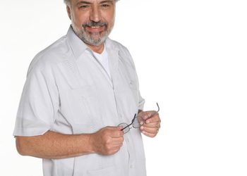 Muere el venezolano Alejandro Mata, actor de múltiples telenovelas como "Leonela" y "Trapos íntimos"