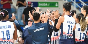 Las Reinas del Caribe debutan triunfantes en el Norceca de Voleibol