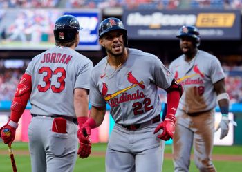 Joshua Báez jonronea en revés de los Cardenales ante los Filis