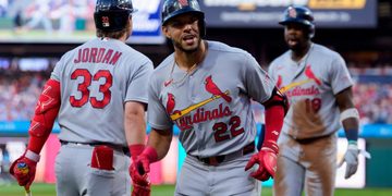 Joshua Báez jonronea en revés de los Cardenales ante los Filis