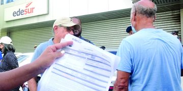 Clientes de Edesur denuncian alzas de hasta 200% en facturas