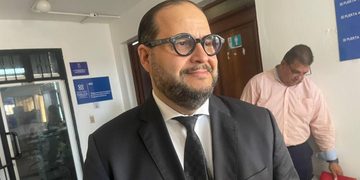 Juez levanta medida de coerción a Aquiles Jiménez tras disculpas a Alicia Ortega y Fernando Hasbún