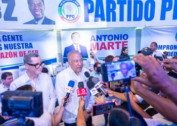 Ministro Administrativo de la Presidencia llama a no politizar la educación