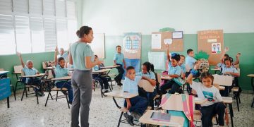El año escolar comenzará con 120 mil nuevos estudiantes