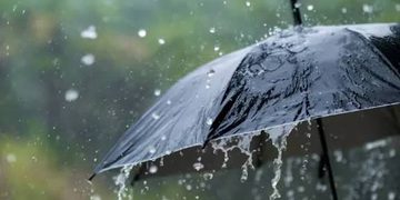 Onda tropical y vaguada favorecerán aguaceros y tronadas; continuará el ambiente caluroso