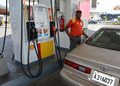 Detallistas de gasolina aún esperan conciliar acuerdo con la banca dominicana