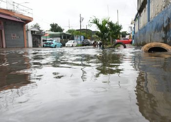 Lluvias han afectado 100 viviendas; mantienen 21 provincias en alerta por vaguada