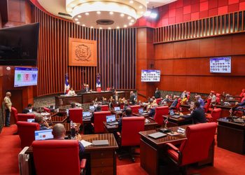 Senado aprueba exonerar de impuestos la compra de marcapasos, medición de diabetes y otros insumos médicos