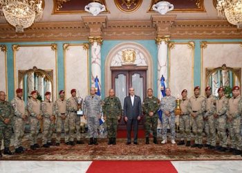 Abinader ascenderá a militares ganaron competencia internacional en Paraguay