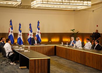 Abinader aborda cambios y avances en obras pendientes