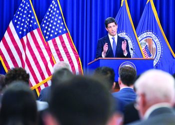 La Fed desafía a Trump y sube tasas por primera vez en tres años