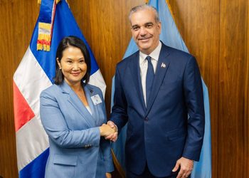 Abinader se reúne con la presidenta de Perú en Nueva York