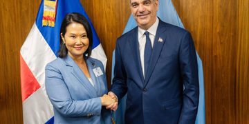 Abinader se reúne con la presidenta de Perú en Nueva York