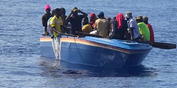 Armada intercepta embarcación con 38 haitianos en aguas dominicanas