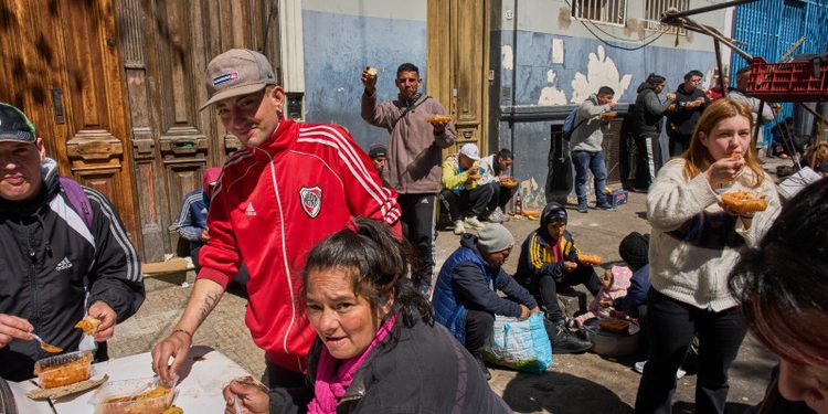 Aumenta la pobreza argentina debido a la inflación local