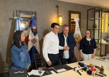 Argentina y RD firman acuerdo para promover el turismo deportivo de manera conjunta