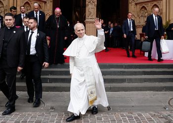 Papa: la seguridad de la IA no es "noticias falsas"