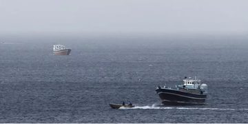 Irán pospone diálogo por ataque a barco