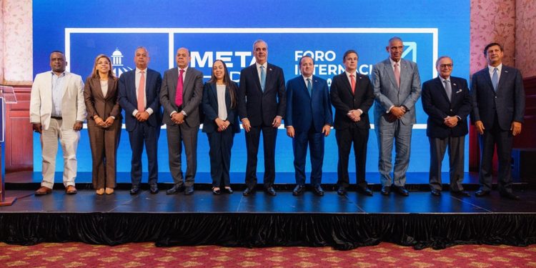 Presidente Abinader resalta avances de Meta RD 2036 y señala reducción de la pobreza de 25.9% a 17% como muestra del progreso hacia el objetivo de duplicar la economía