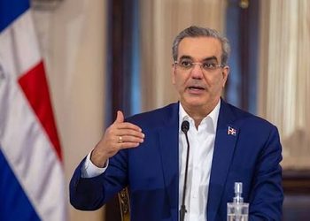Abinader retoma este miércoles sus encuentros con periodistas en el Palacio Nacional