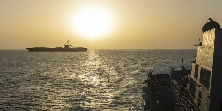 EEUU impide paso 100 barcos comerciales tras bloqueo a Irán