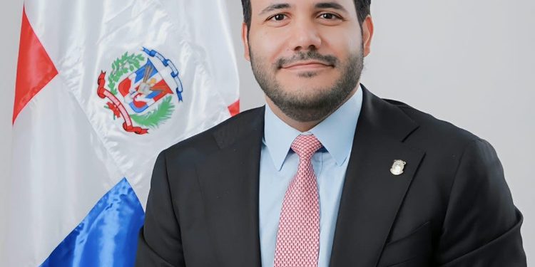 Diputado Genao Lanza renuncia al PRSC y se queja de que el partido tenga un liderazgo incapaz