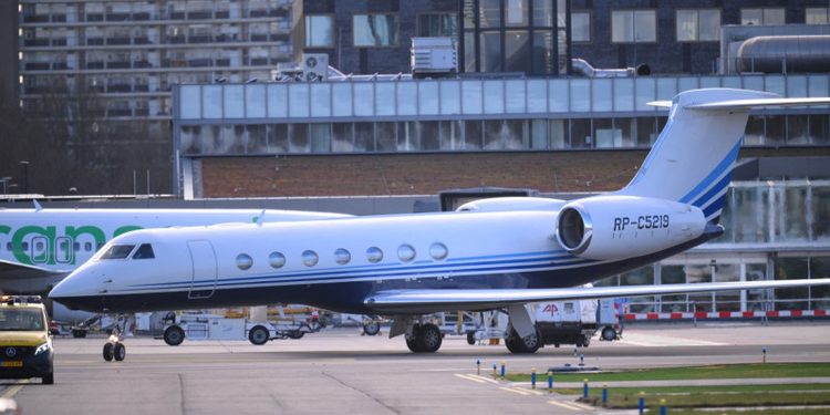 El avión desaparecido frente a EEUU se desplomó 12.000 pies antes de perder la señal