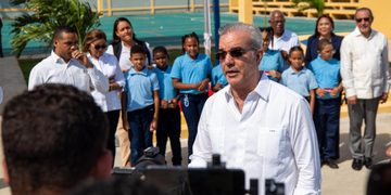 Abinader dice hay 70 prófugos con muchas fichas, pide que se entreguen porque un equipo los busca