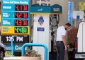La gasolina será el arma de los demócratas