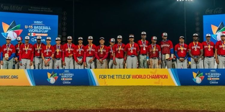 Dominicana se queda con plata tras perder la final ante USA en Mundial de Béisbol U15