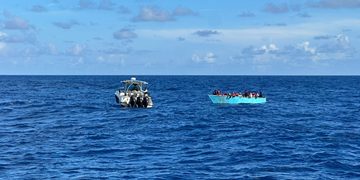 Repuntan los viajes en yola desde RD hacia Puerto Rico