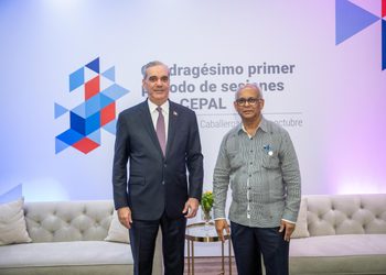 Abinader aborda con secretario general de la OEA plan de acción para Haití