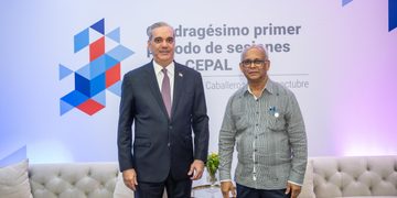 Abinader aborda con secretario general de la OEA plan de acción para Haití