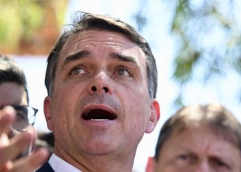 Brasil: Encuesta sitúa a Flavio Bolsonaro con un 52% frenta al presidente Lula