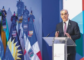 “Yo daré el primer picazo”, dijo Abinader de nuevo estadio