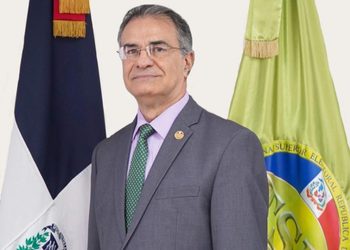 Ingresan en Clínica Abreu, presidente Tribunal Superior Electoral; será intervenido quirúrgicamente